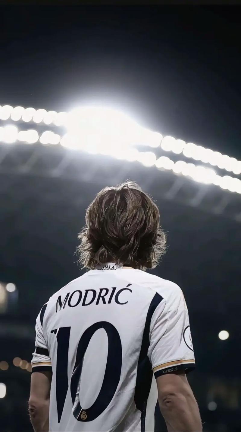 足协杯决赛国安vs河南首发：4外援PK5外援，张玉宁、王上源出战